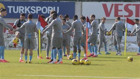 T­r­a­b­z­o­n­s­p­o­r­,­ ­B­e­ş­i­k­t­a­ş­ ­m­a­ç­ı­ ­h­a­z­ı­r­l­ı­k­l­a­r­ı­n­ı­ ­s­ü­r­d­ü­r­d­ü­